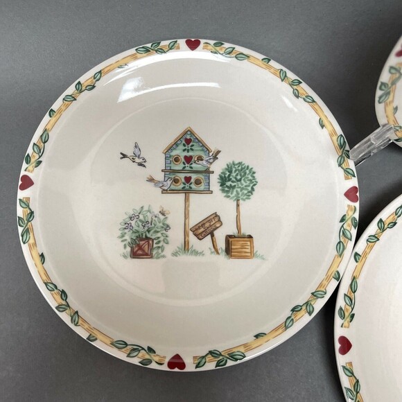 Thomson Pottery Salad Plates Birdhouse Birds Heart Vine Border 7 5/8" Lot of 4 - Picture 2 of 11